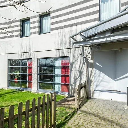 Calais Terminal Cite Europe 3 Etoiles 3*