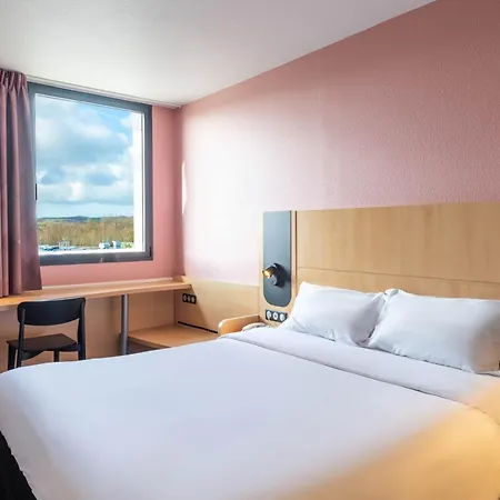 酒店 Calais Terminal Cite Europe 3 Etoiles 科凯勒