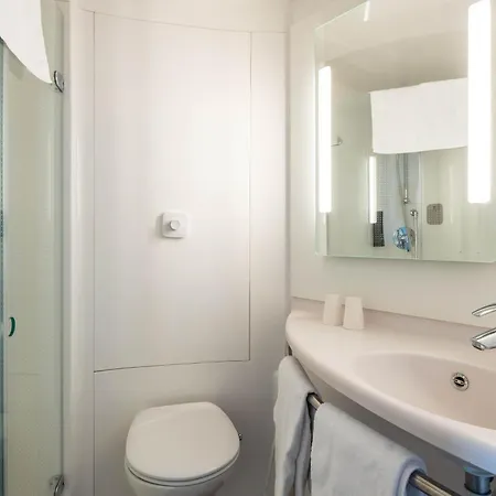 Calais Terminal Cite Europe 3 Etoiles Hotel Coquelles