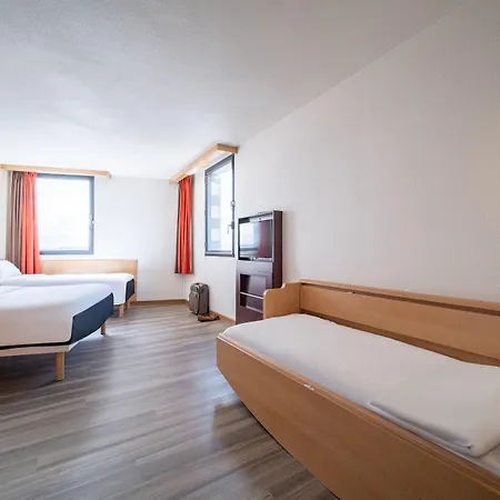 호텔 Calais Terminal Cite Europe 3 Etoiles 3*