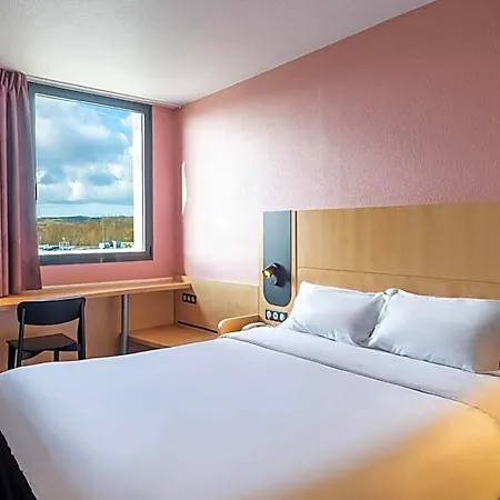 Calais Terminal Cite Europe 3 Etoiles 콘켈