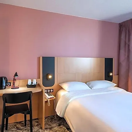 호텔 Calais Terminal Cite Europe 3 Etoiles 콘켈