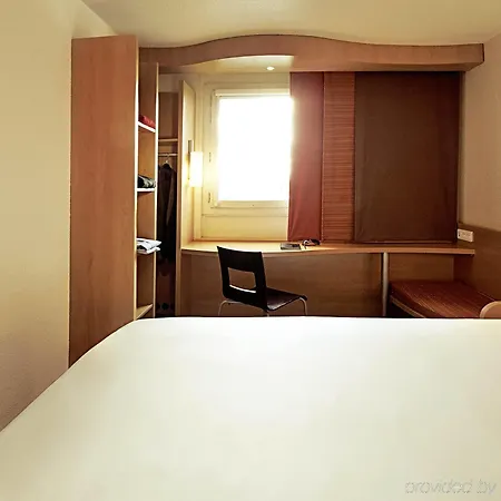 호텔 Calais Terminal Cite Europe 3 Etoiles 콘켈