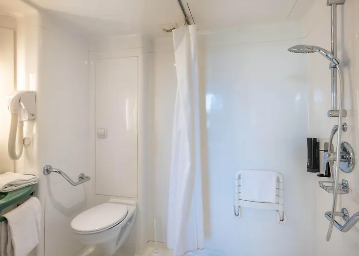 Hotel Calais Terminal Cite Europe 3 Etoiles