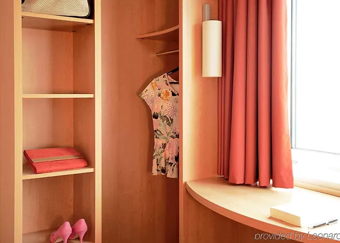 Calais Terminal Cite Europe 3 Etoiles